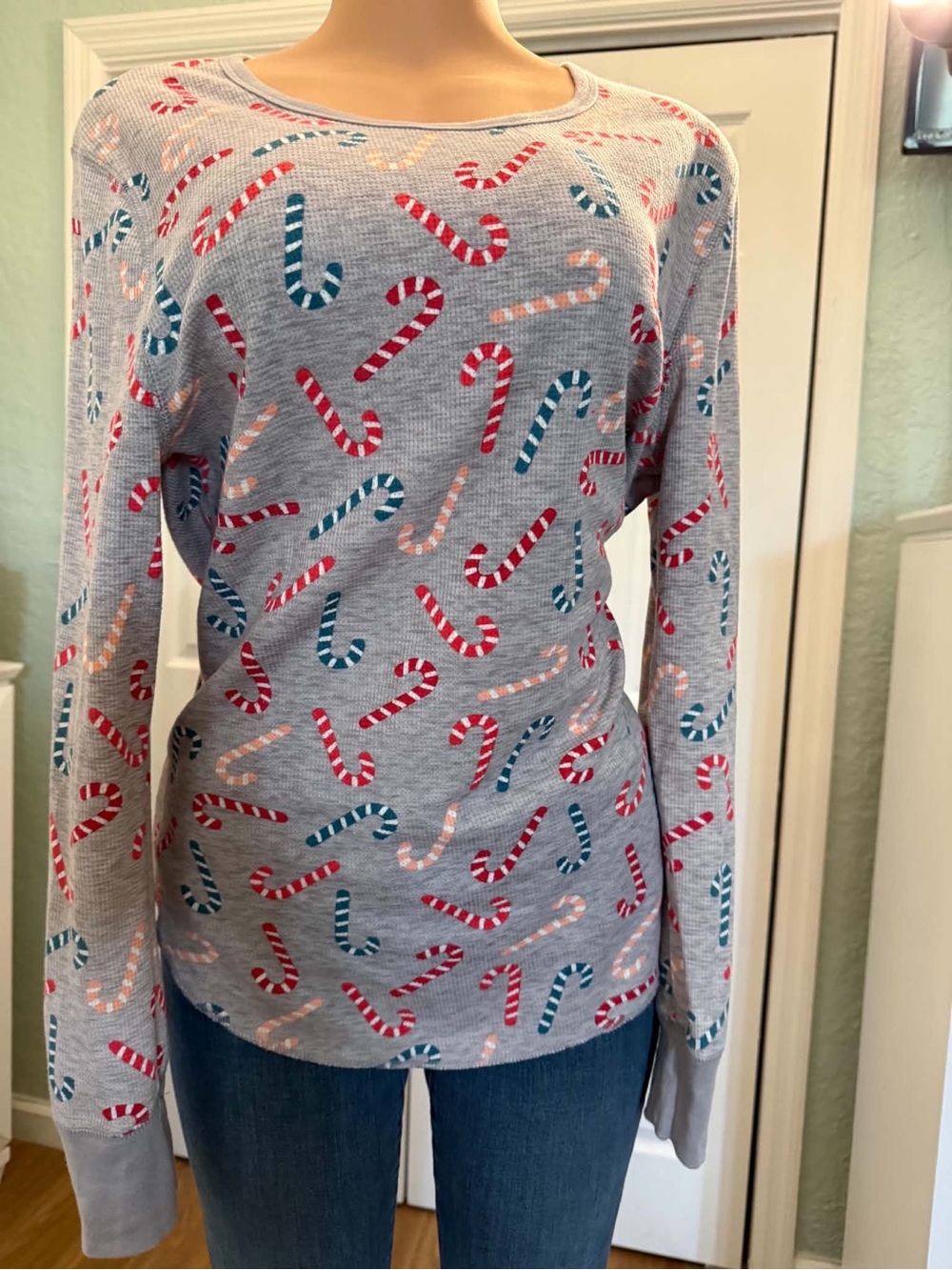 Old Navy Candy Cane Thermal Waffle Top Gray XL